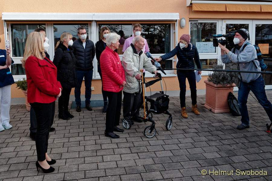 Seniorenresidenz Curanum Germering: Auftakt der Corona-Impfungen in Bayern