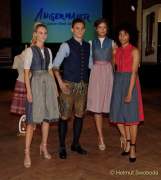 d180718-131828-300-100-angermaier_kollektionspraesentation