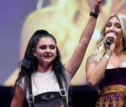 Angermaier Trachten Nacht 2023 - Aileen_Sager und Kayla_Krystin Angermaier Trachten Nacht 2023 - Aileen_Sager und Kayla_Krystin