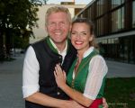 Angermaier Trachten Nacht 2023 - Begruessung und Saalfotos Angermaier Trachten Nacht 2023 - Begruessung und Saalfotos