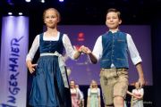 Angermaier Trachten Nacht 2023 - Modenschau Angermaier Trachten Nacht 2023 - Modenschau