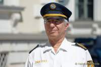 d200727-120511-500-100-bayerische_polizei-neue_radl-uniform