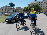 d200727-122250-200-100-bayerische_polizei-neue_radl-uniform