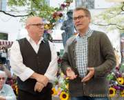 d190802-110901-100-100-brunnenfest-viktualienmarkt