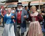 d190802-124808-700-100-brunnenfest-viktualienmarkt