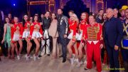 Circus Krone 2025 Weltpremiere von „Farbenspiel – Gold Edition“ im modernen Mega-Zelt