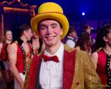 Circus Krone 2025 Weltpremiere von „Farbenspiel – Gold Edition“ im modernen Mega-Zelt
