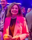 Circus Krone 2025 Weltpremiere von „Farbenspiel – Gold Edition“ im modernen Mega-Zelt