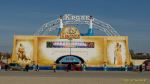 Circus Krone 2025 Weltpremiere von „Farbenspiel – Gold Edition“ im modernen Mega-Zelt