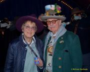 Circus Krone 2025 Weltpremiere von „Farbenspiel – Gold Edition“ im modernen Mega-Zelt