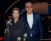 Circus Krone 2025 Weltpremiere von „Farbenspiel – Gold Edition“ im modernen Mega-Zelt