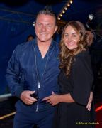 Circus Krone 2025 Weltpremiere von „Farbenspiel – Gold Edition“ im modernen Mega-Zelt