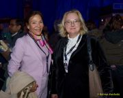 Circus Krone 2025 Weltpremiere von „Farbenspiel – Gold Edition“ im modernen Mega-Zelt