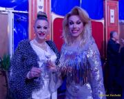 Circus Krone 2025 Weltpremiere von „Farbenspiel – Gold Edition“ im modernen Mega-Zelt