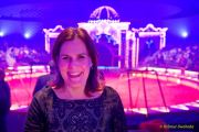 Circus Krone 2025 Weltpremiere von „Farbenspiel – Gold Edition“ im modernen Mega-Zelt