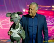 Circus Krone Pressekonferenz 2025 bzgl. der Weltpremiere von „Farbenspiel – Gold Edition“ im modernen Mega-Zelt