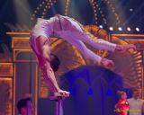 Circus Krone 2025 Weltpremiere von „Farbenspiel – Gold Edition“ im modernen Mega-Zelt