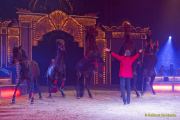 Circus Krone 2025 Weltpremiere von „Farbenspiel – Gold Edition“ im modernen Mega-Zelt