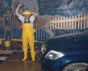 circus-krone-clown-car-wash-020