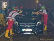 circus-krone-clown-car-wash-035