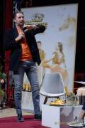 d190321-111139-190-100-circus_krone-mandana-pk