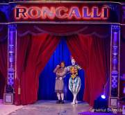 d191012-230003-400-100-roncalli-show