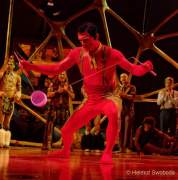 d200212-205409-470-100-cirque_du_soleil-totem d200212-205409-470-100-cirque_du_soleil-totem