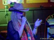 d150416-20530190-r00-claudia_cane_and_friends