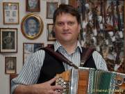 d160609-11243049-100-couplet-ag