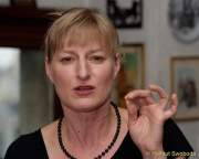 d160609-11504708-100-couplet-ag