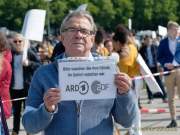 d200516-154932-080-100-corona_demo