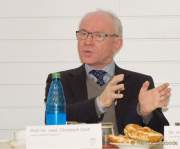 d180117-101109-100-100-digitale_datenuebertragung_von_unfallstelle