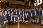 Im Rahmen eines Empfangs bei OB Dieter Reiter nach dem Gewinn der Deutschen Meisterschaft trägt sich die Mannschaft des EHC Red Bull München in das Große Gästebuch der Stadt München ein. Im Rahmen eines Empfangs bei OB Dieter Reiter nach dem Gewinn der Deutschen Meisterschaft trägt sich die Mannschaft des EHC Red Bull München in das Große Gästebuch der Stadt München ein.