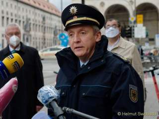 Erste bundesweite Kontrollaktion zur Einhaltung der Maskenpflicht
