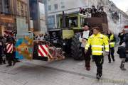 d190224-151139-290-100-faschingszug-muc