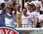 d160522-15365580-100-fcb-double-feier