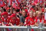 d190526-122956-400-100-fcb-double-feier