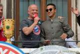 d190526-151936-440-100-fcb-double-feier
