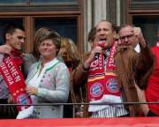 d150524-15075710-100-fcb-meisterschaftsfeier