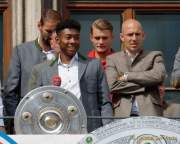 d180520-154744-080-100-fcb-meisterschaftsfeier