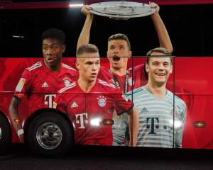 fcb-busuebergabe-mannschaftsbus-0020