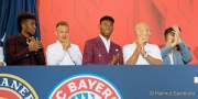 d180512-200342-430-100-fcb-paulaner-fanfest