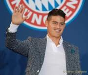 d180512-200437-990-100-fcb-paulaner-fanfest