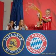 d180512-201324-530-100-fcb-paulaner-fanfest