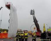 d160423-10251800-r00-firetagefestival