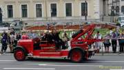 d160529-13303350-100-firetageparade