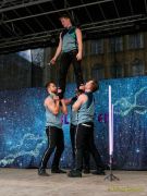 Fun Unlimited 2026 - Showtanzgruppe auf Bühne am Marienplatz