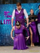 Fun Unlimited 2026 - Showtanzgruppe auf Bühne am Marienplatz