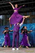 Fun Unlimited 2026 - Showtanzgruppe auf Bühne am Marienplatz