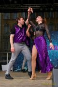 Fun Unlimited 2026 - Showtanzgruppe auf Bühne am Marienplatz
